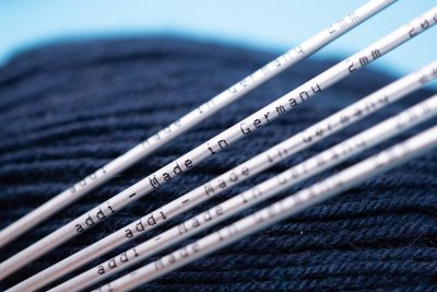 Vyražené označení na jehlicích addiSock 2 mm